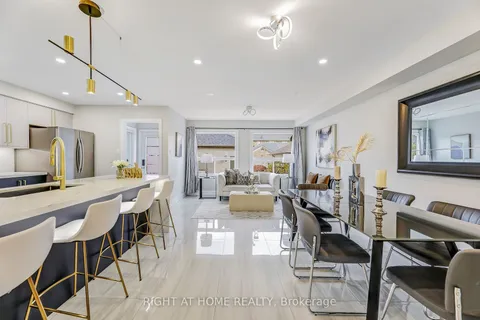 642 Confederation Pkwy, Vaughan, ON L4K 5K6