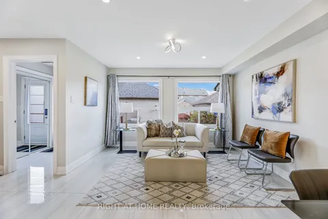 642 Confederation Pkwy, Vaughan, ON L4K 5K6