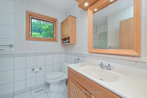 9 Baxter Ave, Adjala-Tosorontio, ON L9W 2Z2