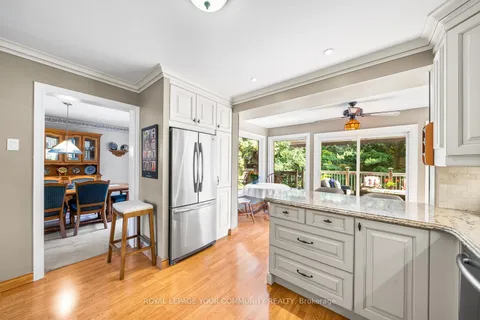48 Lanewood Dr, Aurora, ON L4G 4T8