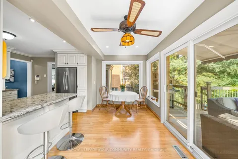48 Lanewood Dr, Aurora, ON L4G 4T8