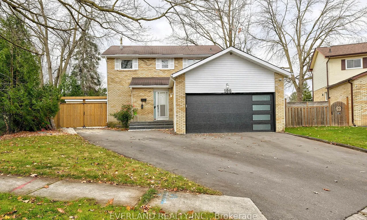 106 Wesley St, Newmarket, ON L3Y 3N8