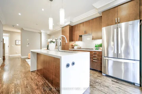 16 Dunton Lane, Richmond Hill, ON L4B 0G4