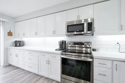 68 John W Taylor Ave, New Tecumseth, ON L9R 0B5