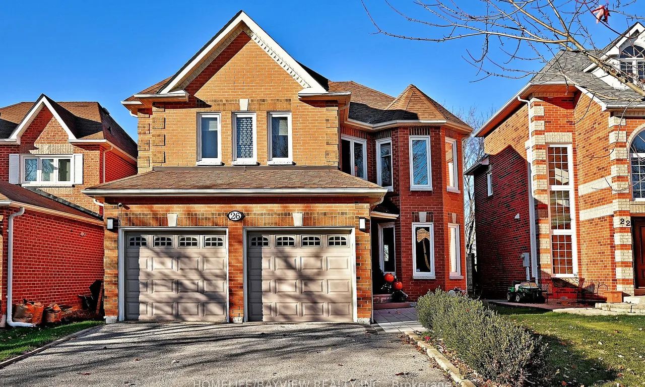 26 Sandfield Dr, Aurora, ON L4G 6R7