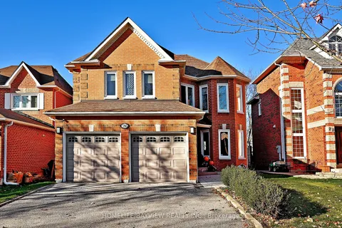 26 Sandfield Dr, Aurora, ON L4G 6R7