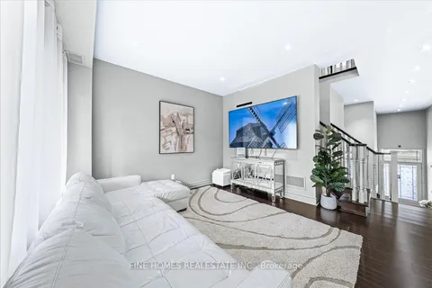 26 Gesher Cres, Vaughan, ON L6A 0W8