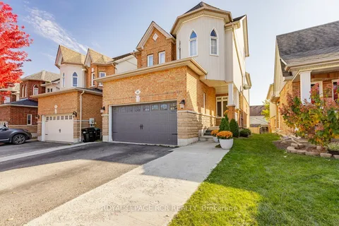1813 Lamstone St, Innisfil, ON L9S 4Z9