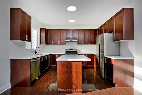 1115 Grainger Tr, Newmarket, ON L3X 0G7