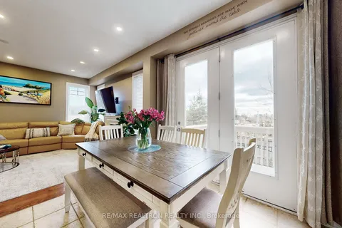 117 Shirrick Dr, Richmond Hill, ON L4E 0B7