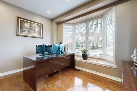 117 Shirrick Dr, Richmond Hill, ON L4E 0B7