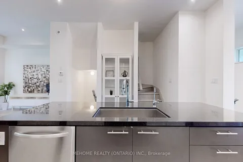 83 Genuine Lane, Richmond Hill, ON L4B 3M8