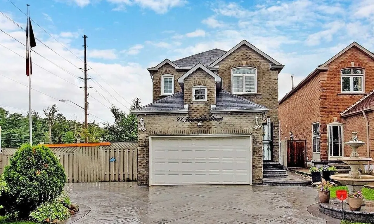 91 Joycedale St, Markham, ON L3S 3J2