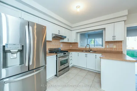 130 Royal Appian Cres, Vaughan, ON L4K 5L7