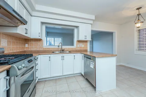 130 Royal Appian Cres, Vaughan, ON L4K 5L7