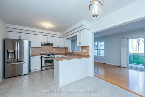 130 Royal Appian Cres, Vaughan, ON L4K 5L7