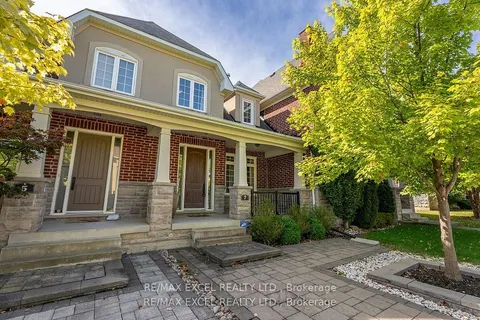 7 Dungannon Dr, Markham, ON L6C 0K1