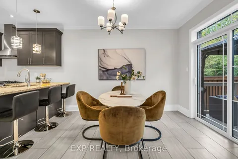30 Bamburg St, Georgina, ON L0E 1R0