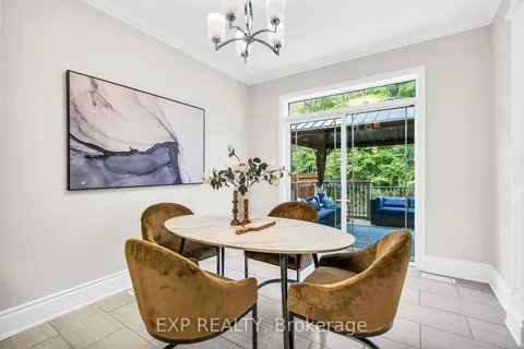 30 Bamburg St, Georgina, ON L0E 1R0