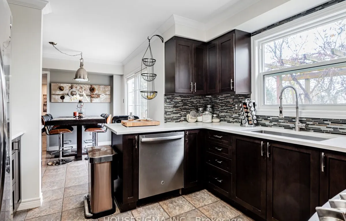 5 Marjorie Dr, Whitchurch-Stouffville, ON L0H 1G0