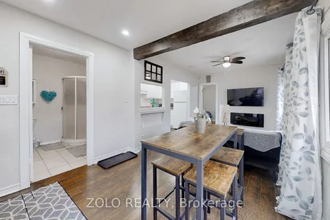 2061 Eastern Ave, Innisfil, ON L9S 4E2