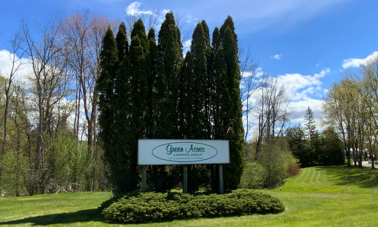 3 Woody Way Blvd, Georgina, ON L0E 1N0