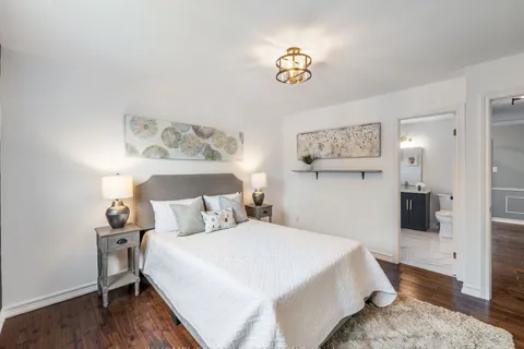 2200 Richard St, Innisfil, ON L9S 2C5