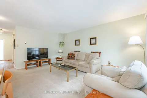 10 Andrea Lane, Vaughan, ON L4L 1E7