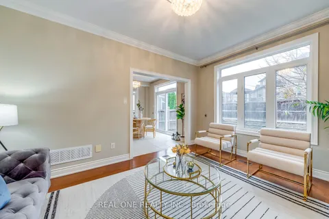 115 Martini Dr, Richmond Hill, ON L4S 2V5