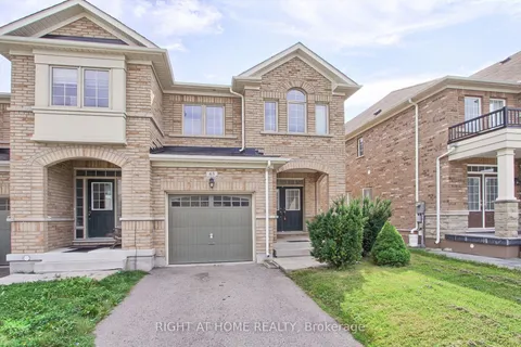 63 Paper Mills Cres, Richmond Hill, ON L4E 0V4