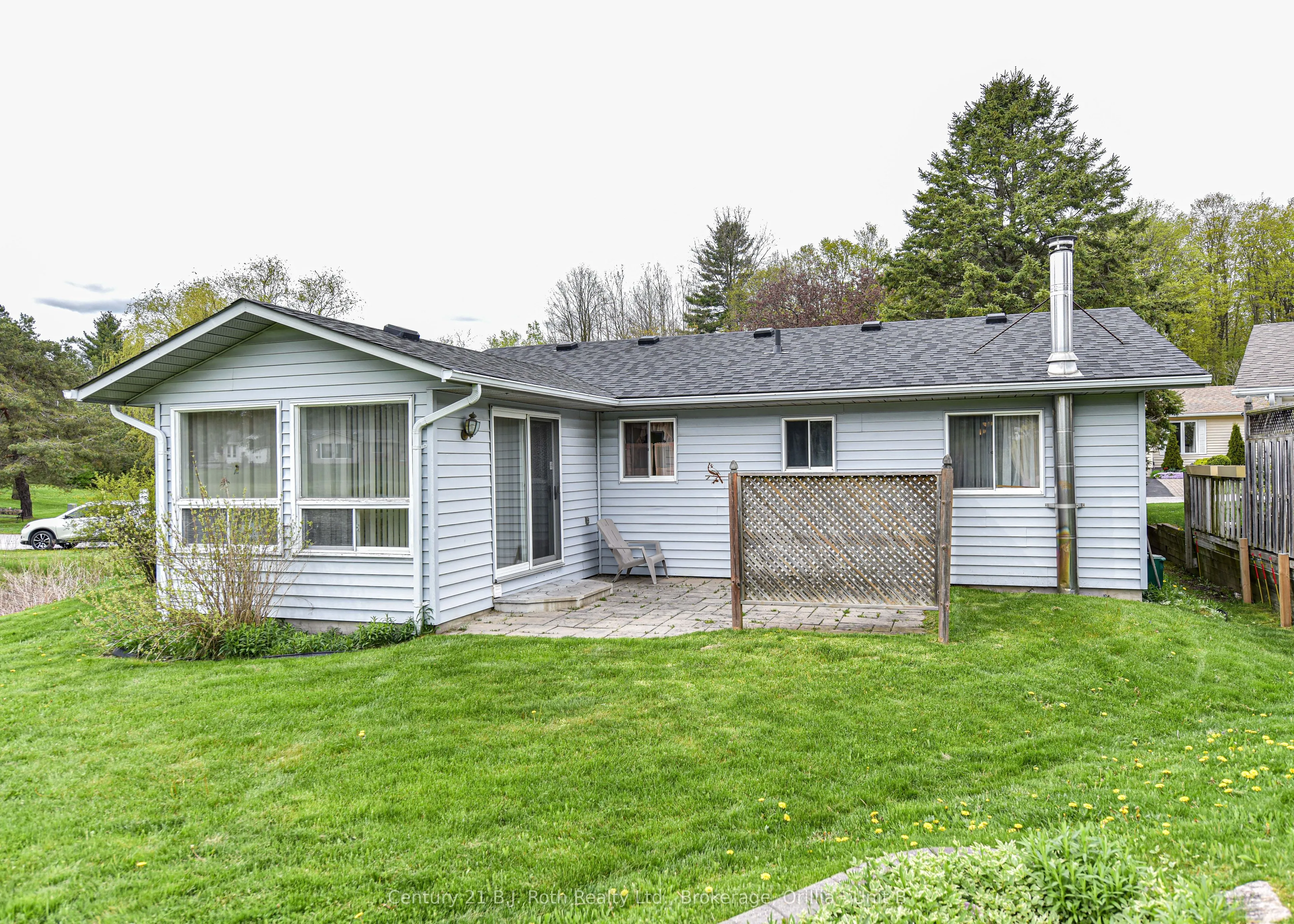 56 TECUMSETH PINES Drive, New Tecumseth, ON L0G 1W0