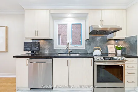 74 Appleby Cres, Markham, ON L3R 4L2