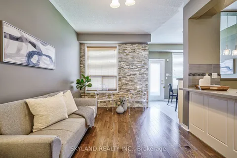 824 Castlemore Ave, Markham, ON L6E 0G8