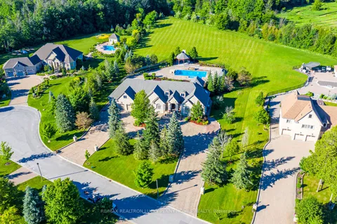 22 Riverstone Crt, East Gwillimbury, ON L0G 1V0