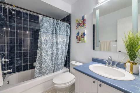 87 Longview Dr, Bradford West Gwillimbury, ON L3Z 2Z2