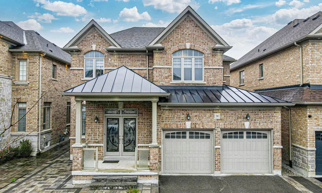 36 Lewis Ave, Bradford West Gwillimbury, ON L3Z 0X2
