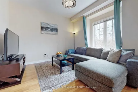 15 Old Colony Rd, Richmond Hill, ON L4E 4L5