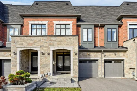 106 Lichfield Rd, Markham, ON L3R 0W9