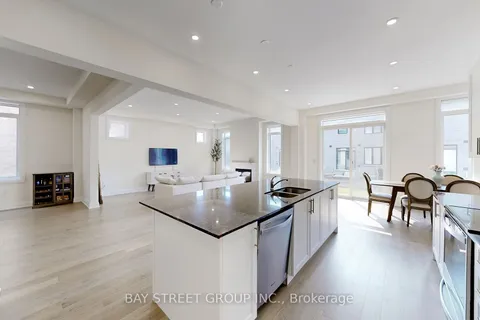 97 Halldorson Ave, Aurora, ON L4G 0C5