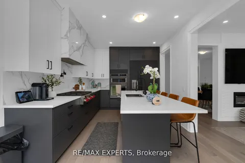 508 Seaview Hts, East Gwillimbury, ON L9N 0Y3