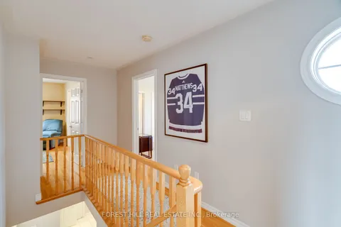 59 Billingham Hts, Aurora, ON L4G 7Y1