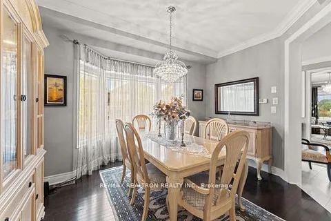 66 Walter Sinclair Crt, Richmond Hill, ON L4E 0X1