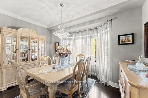 66 Walter Sinclair Crt, Richmond Hill, ON L4E 0X1