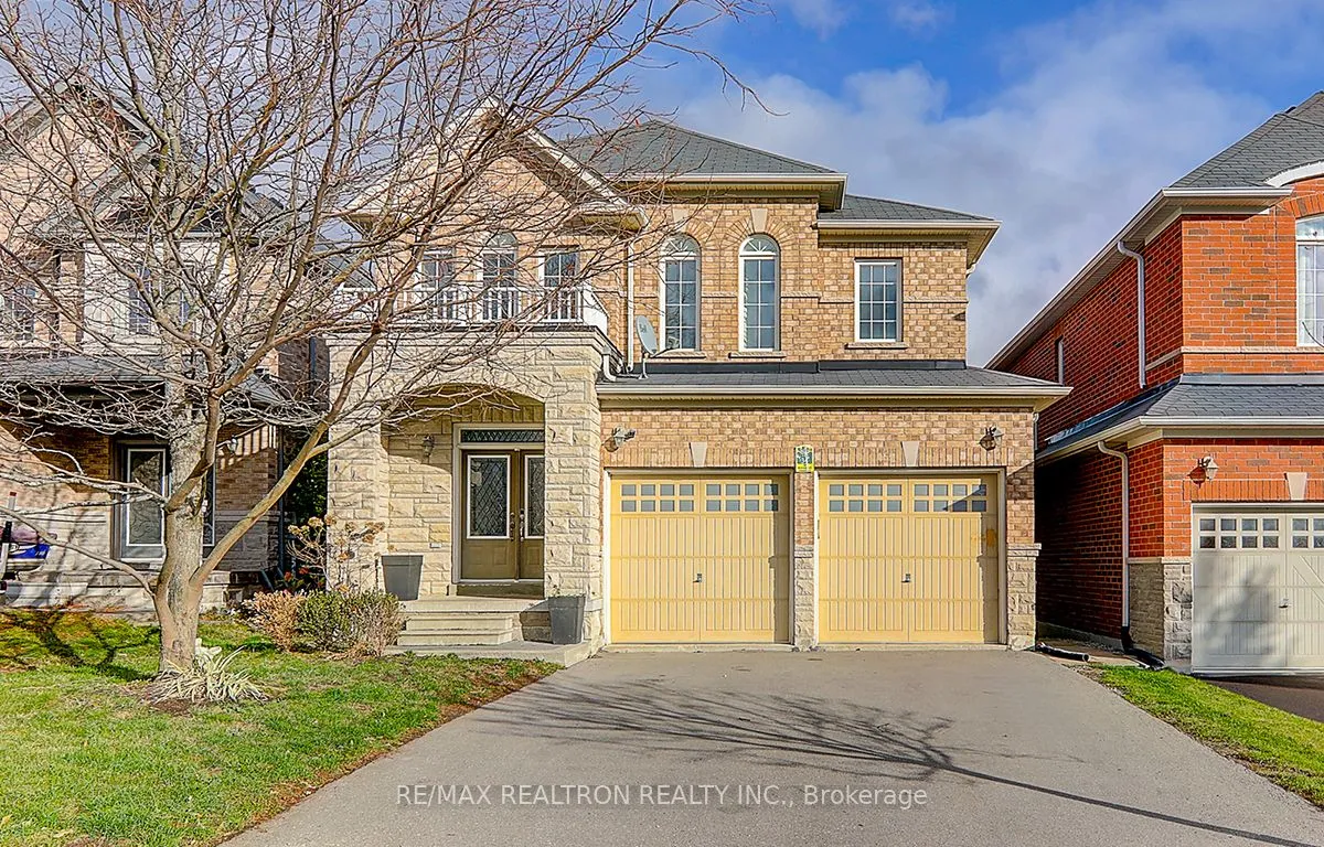 34 Magdalan Cres, Richmond Hill, ON L4E 0N5