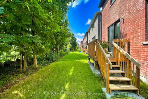 1409 Blackmore St, Innisfil, ON L9S 0P2