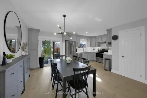 115 Aberdeen Ave, Vaughan, ON L4L 1C3