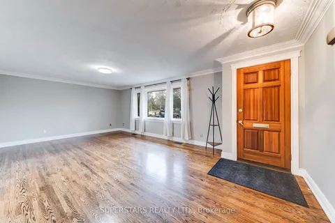 977 Srigley St, Newmarket, ON L3Y 1Y4