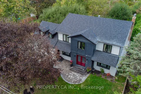 875 Srigley St, Newmarket, ON L3Y 1Y2