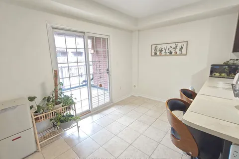 5271 Major Mackenzie Dr, Markham, ON L6C 0N3