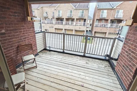 5271 Major Mackenzie Dr, Markham, ON L6C 0N3